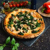 Pizza Salsiccia e spinaci